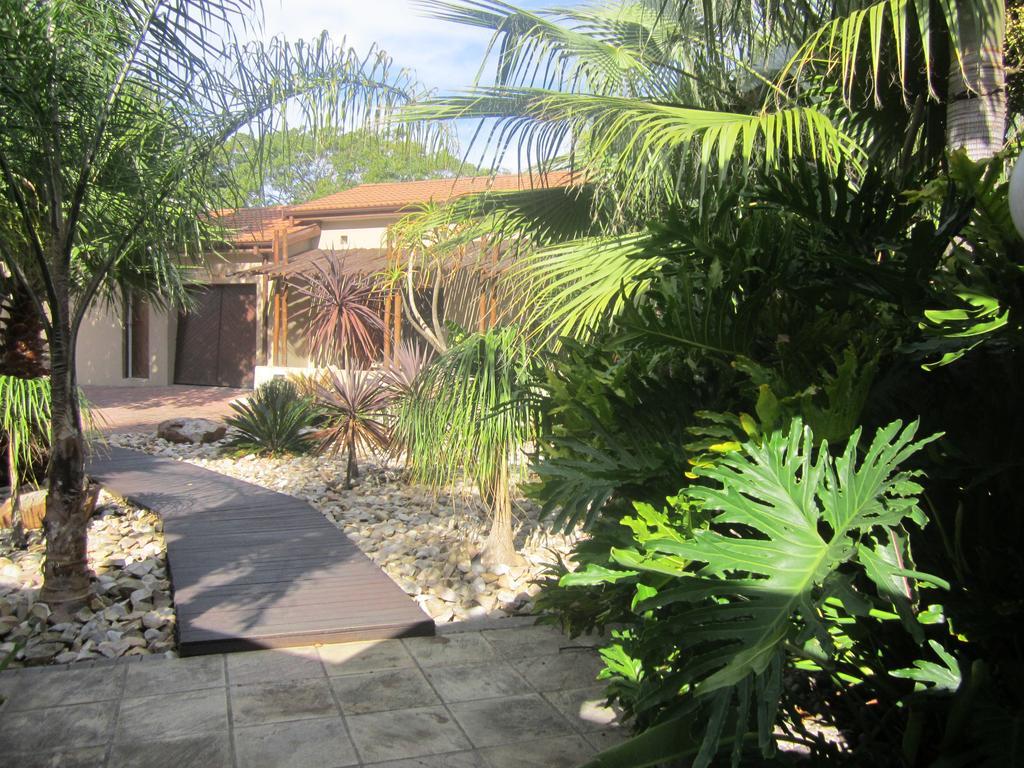 Ibhayi Guest Lodge - Lion Roars Hotels & Lodges. Puerto Elizabeth Exterior foto