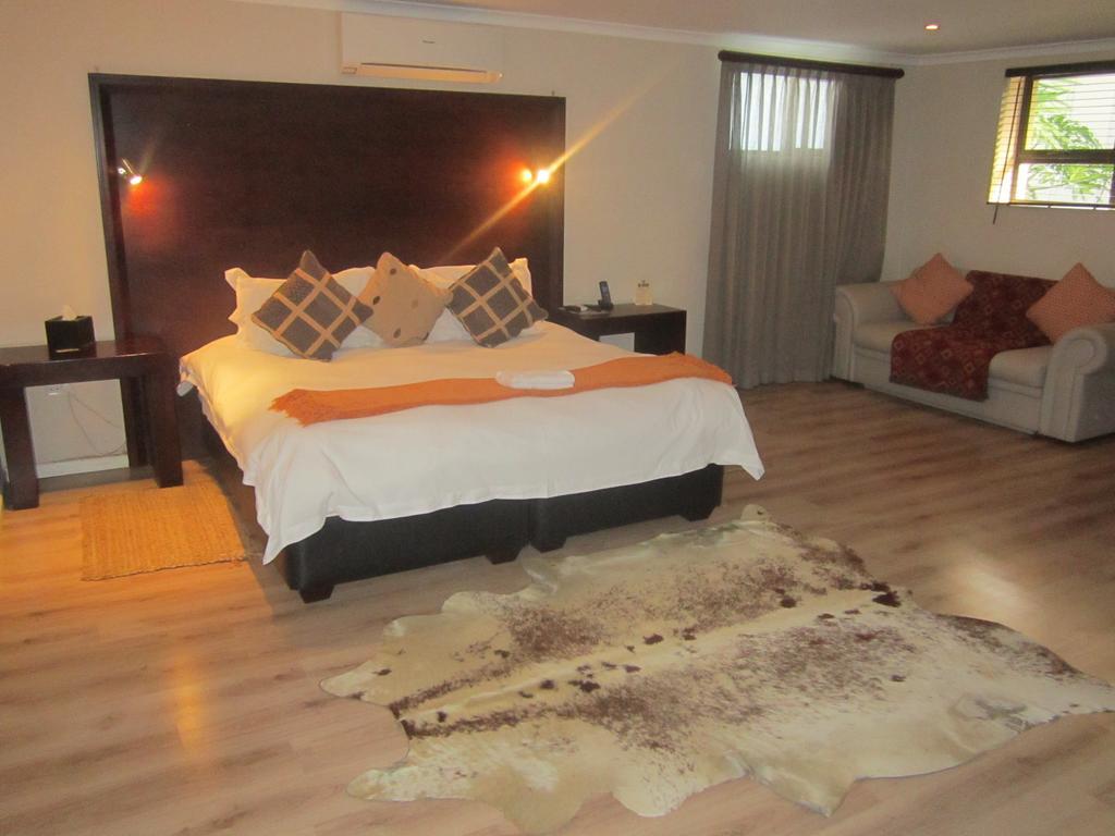 Ibhayi Guest Lodge - Lion Roars Hotels & Lodges. Puerto Elizabeth Exterior foto