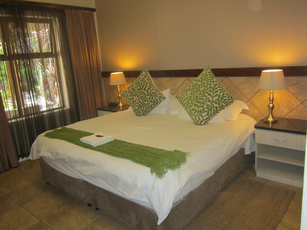 Ibhayi Guest Lodge - Lion Roars Hotels & Lodges. Puerto Elizabeth Exterior foto